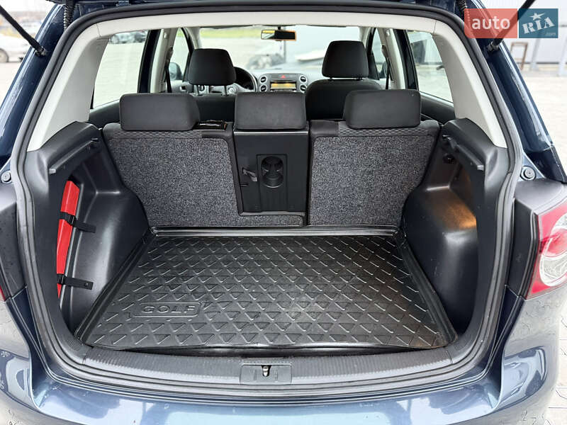 Хэтчбек Volkswagen Golf 2009 в Владимире