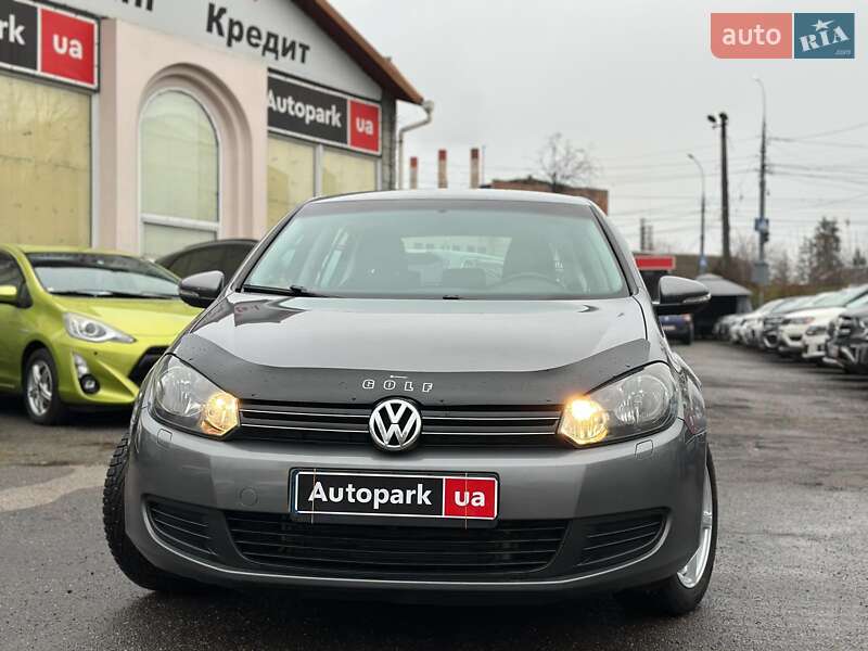 Хэтчбек Volkswagen Golf 2011 в Виннице