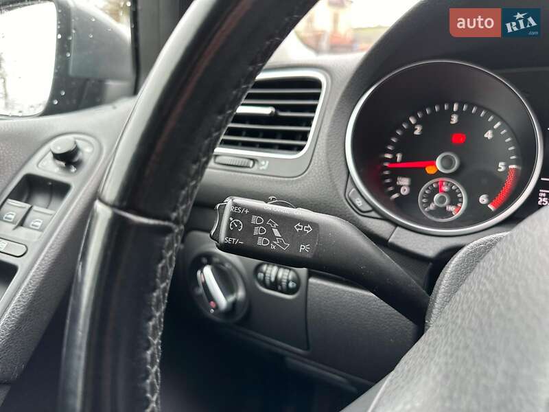 Хэтчбек Volkswagen Golf 2011 в Виннице