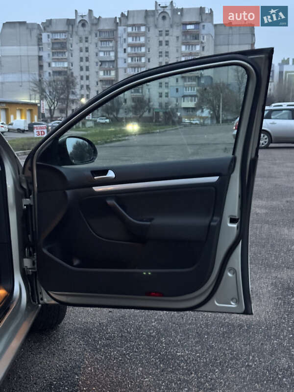 Универсал Volkswagen Golf 2012 в Черкассах