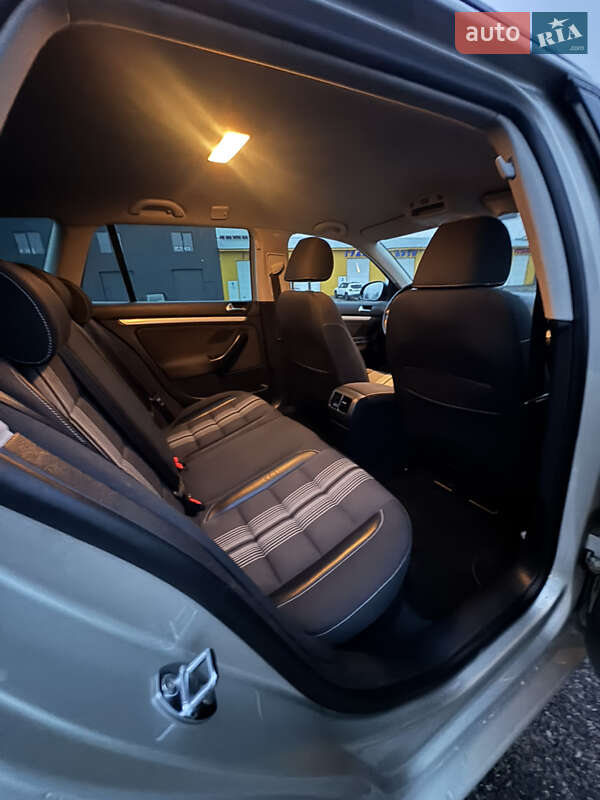 Универсал Volkswagen Golf 2012 в Черкассах