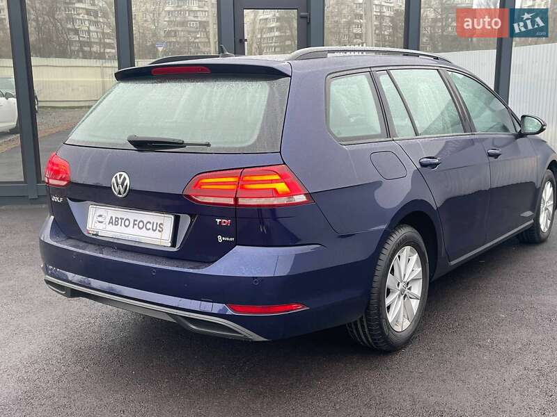 Універсал Volkswagen Golf 2017 в Києві