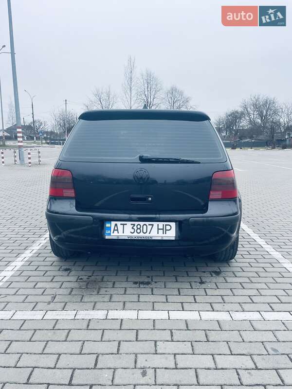 Хетчбек Volkswagen Golf 2002 в Коломиї