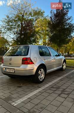 Хэтчбек Volkswagen Golf 2001 в Королеве