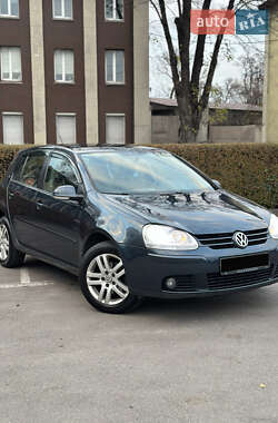 Хэтчбек Volkswagen Golf 2008 в Каменском