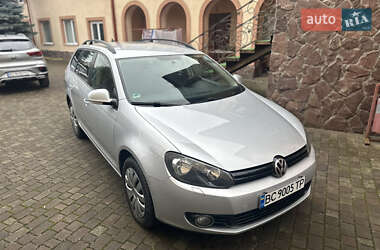 Універсал Volkswagen Golf 2010 в Яворові