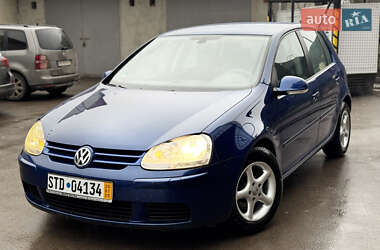 Хетчбек Volkswagen Golf 2005 в Чорткові