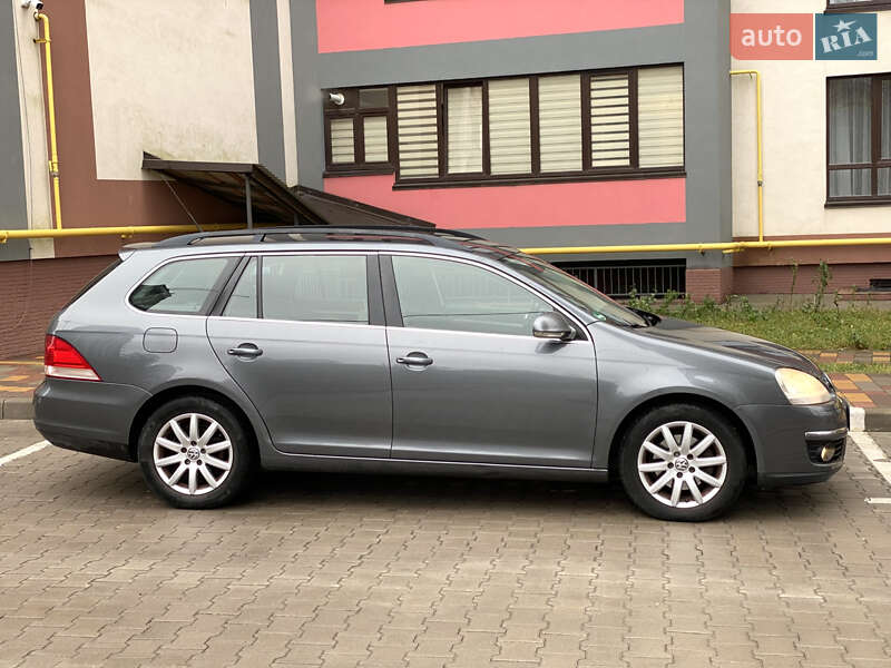 Универсал Volkswagen Golf 2009 в Тернополе