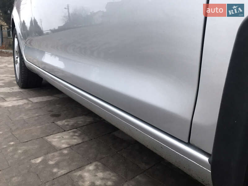 Універсал Volkswagen Golf 2010 в Львові