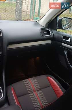 Універсал Volkswagen Golf 2012 в Броварах