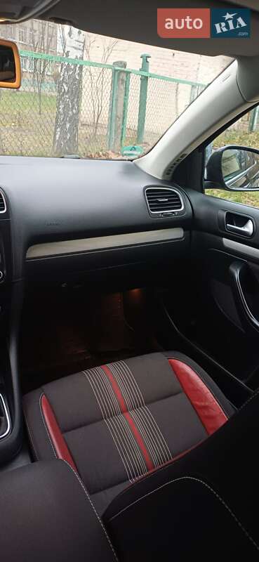 Універсал Volkswagen Golf 2012 в Броварах