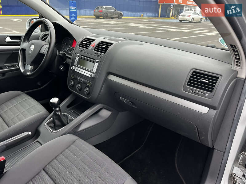 Хэтчбек Volkswagen Golf 2007 в Луцке фото 27 Хэтчбек Volkswagen Golf 2007 в Луцке