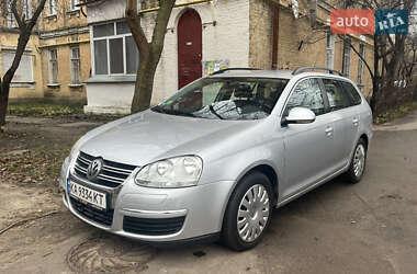 Универсал Volkswagen Golf 2009 в Киеве