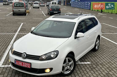 Универсал Volkswagen Golf 2010 в Нововолынске