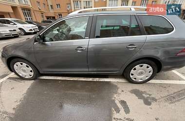 Универсал Volkswagen Golf 2011 в Умани