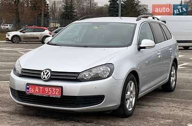 Універсал Volkswagen Golf 2011 в Житомирі