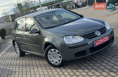 Хэтчбек Volkswagen Golf 2005 в Долине