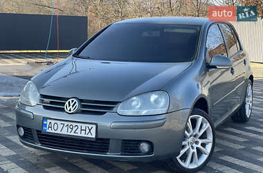 Хэтчбек Volkswagen Golf 2004 в Сваляве