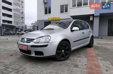 Хетчбек Volkswagen Golf 2006 в Черкасах