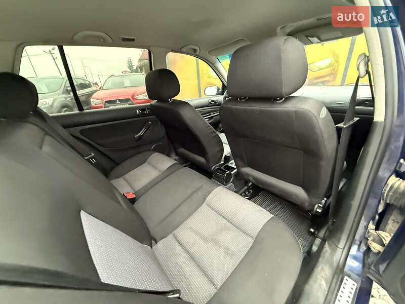 Хэтчбек Volkswagen Golf 2002 в Стрые фото 3 Хэтчбек Volkswagen Golf 2002 в Стрые