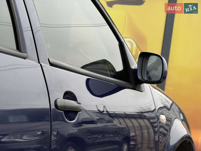 Хэтчбек Volkswagen Golf 2002 в Стрые фото 13 Хэтчбек Volkswagen Golf 2002 в Стрые