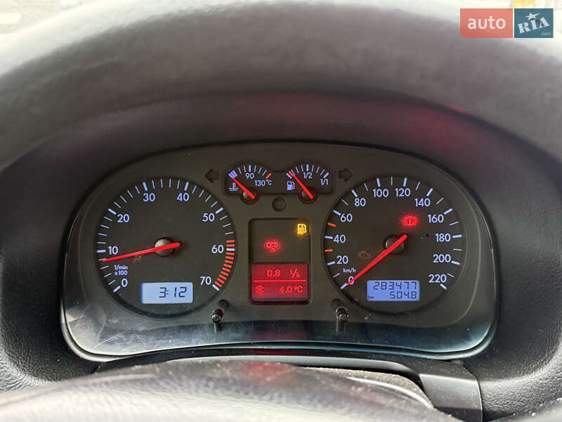 Хэтчбек Volkswagen Golf 2002 в Стрые фото 28 Хэтчбек Volkswagen Golf 2002 в Стрые