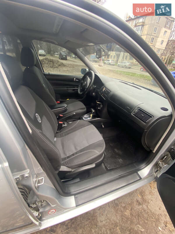 Хэтчбек Volkswagen Golf 2001 в Каменском фото 11 Хэтчбек Volkswagen Golf 2001 в Каменском