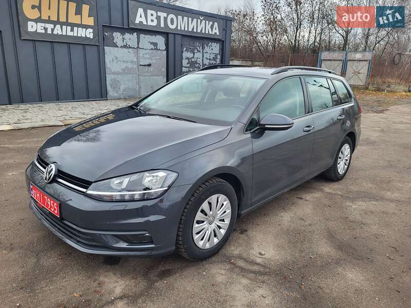 Универсал Volkswagen Golf 2018 в Нововолынске