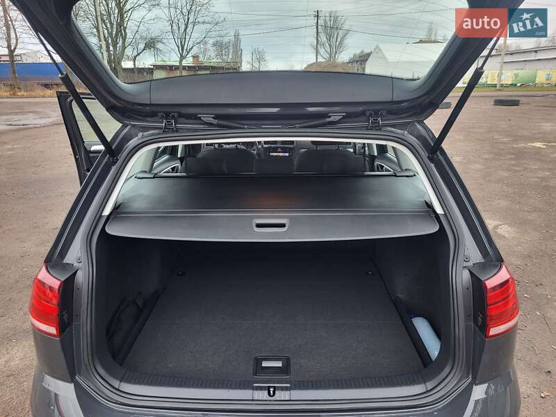 Универсал Volkswagen Golf 2018 в Нововолынске