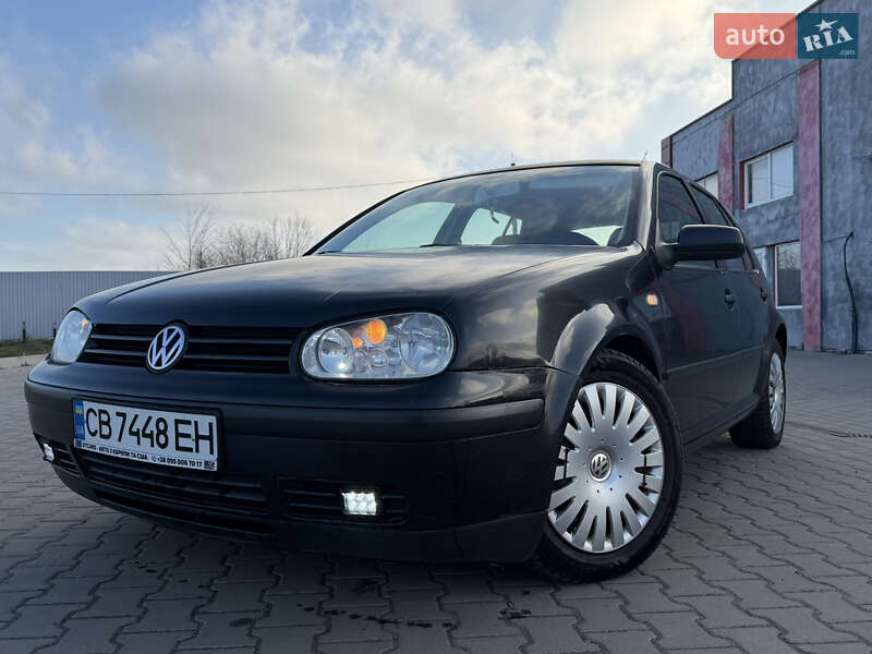 Volkswagen Golf 2000