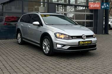Универсал Volkswagen Golf 2017 в Ивано-Франковске