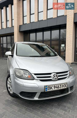 Хэтчбек Volkswagen Golf 2005 в Виннице