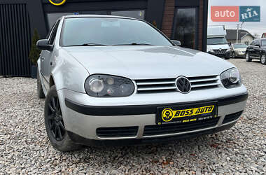 Хэтчбек Volkswagen Golf 2002 в Коломые