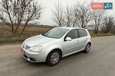 Хэтчбек Volkswagen Golf 2006 в Гайвороне