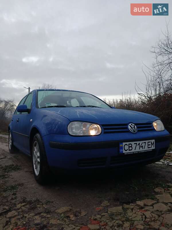 Volkswagen Golf 2000
