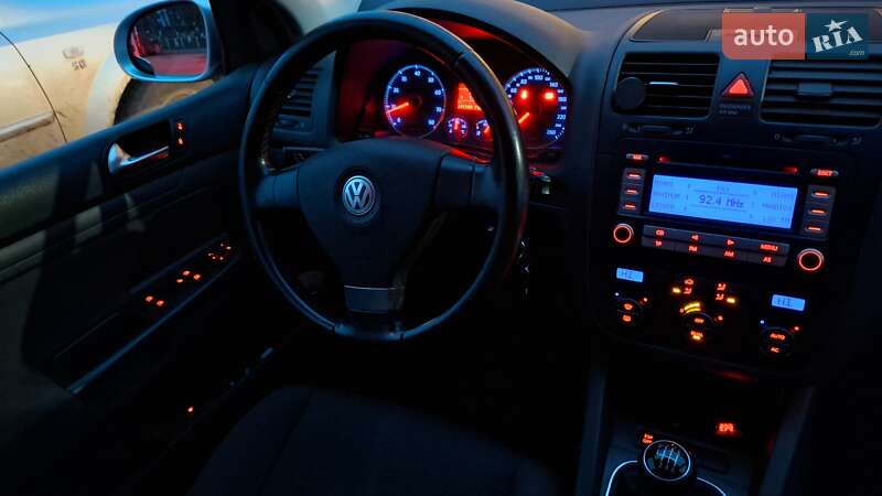 Хэтчбек Volkswagen Golf 2008 в Подольске фото 34 Хэтчбек Volkswagen Golf 2008 в Подольске