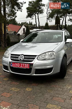 Универсал Volkswagen Golf 2009 в Сарнах