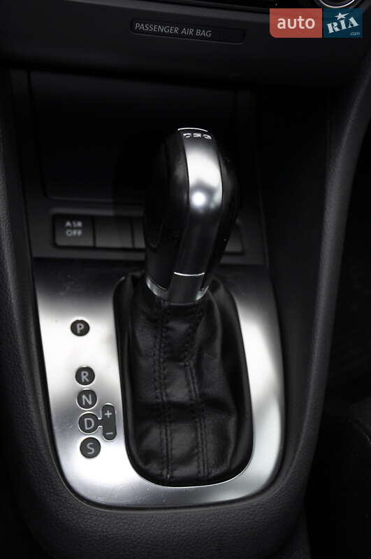 Хэтчбек Volkswagen Golf 2011 в Одессе