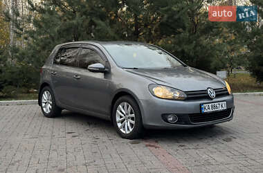 Хетчбек Volkswagen Golf 2012 в Києві