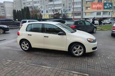 Хетчбек Volkswagen Golf 2009 в Луцьку