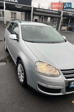 Универсал Volkswagen Golf 2009 в Виннице
