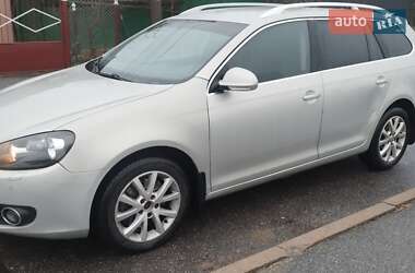 Універсал Volkswagen Golf 2010 в Вінниці