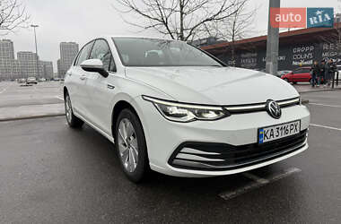 Хэтчбек Volkswagen Golf 2021 в Киеве
