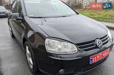 Хэтчбек Volkswagen Golf 2006 в Звягеле
