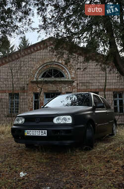 Хетчбек Volkswagen Golf 1993 в Любомлі