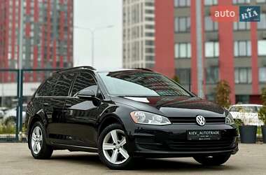 Универсал Volkswagen Golf 2015 в Киеве