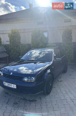 Хэтчбек Volkswagen Golf 1999 в Болехове
