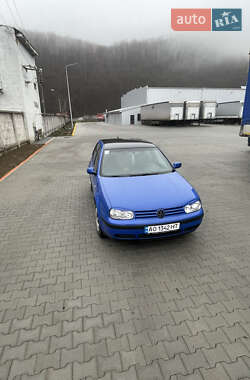 Хэтчбек Volkswagen Golf 1999 в Чинадиево