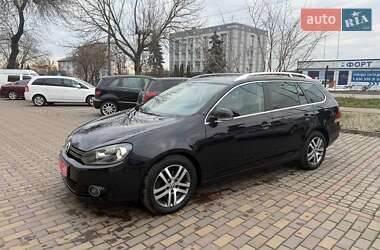 Универсал Volkswagen Golf 2010 в Ровно
