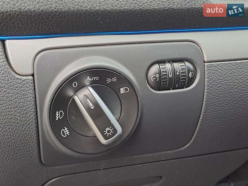 Хэтчбек Volkswagen Golf 2006 в Одессе